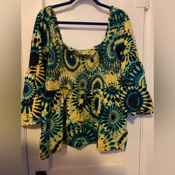 Terra & Sky Bell Sleeve Smock top NWOT - Picture 5 of 8